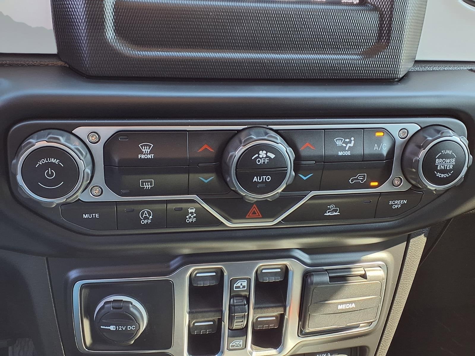 2021 Jeep Wrangler Unlimited Islander