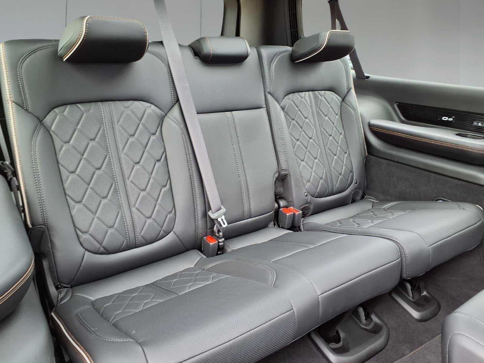 2023 Jeep Grand Wagoneer L Series III Obsidian