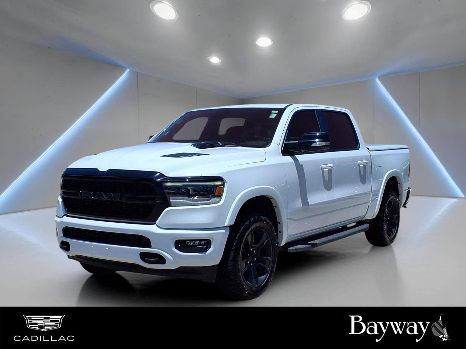 2021 RAM 1500 Big Horn/Lone Star 4x4 Crew Cab 5'7's photo