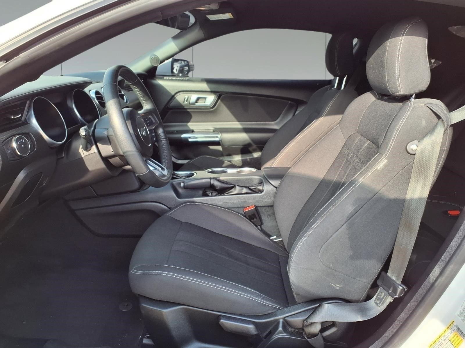 2022 Ford Mustang EcoBoost