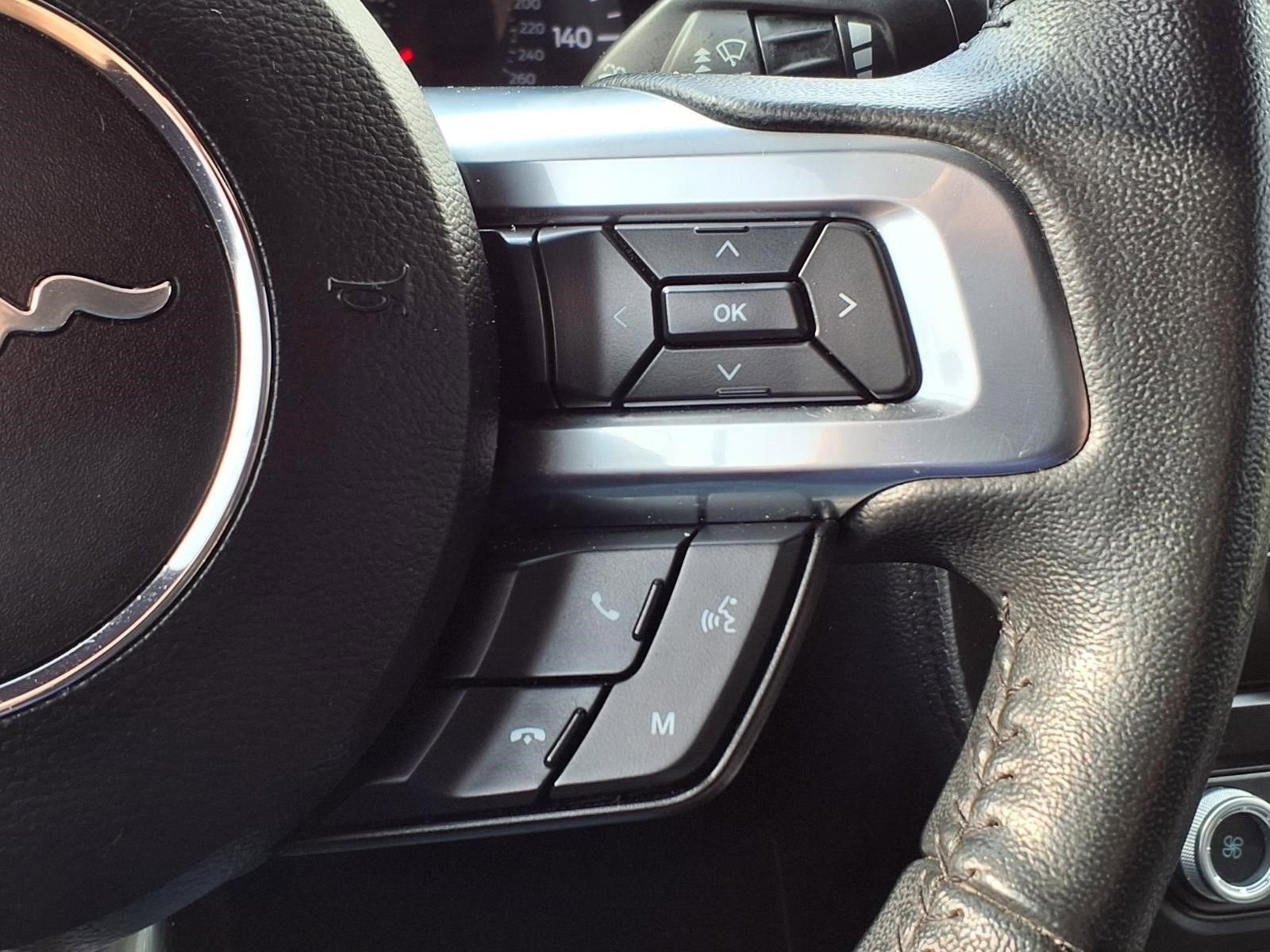 2022 Ford Mustang EcoBoost