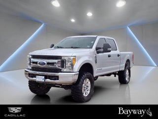 2017 Ford Super Duty F-250 SRW Lariat