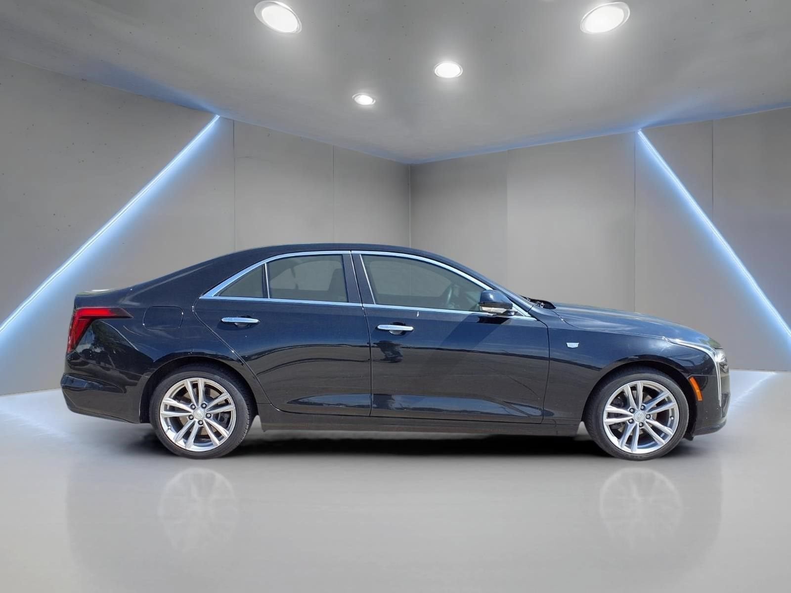2024 Cadillac CT4 Luxury
