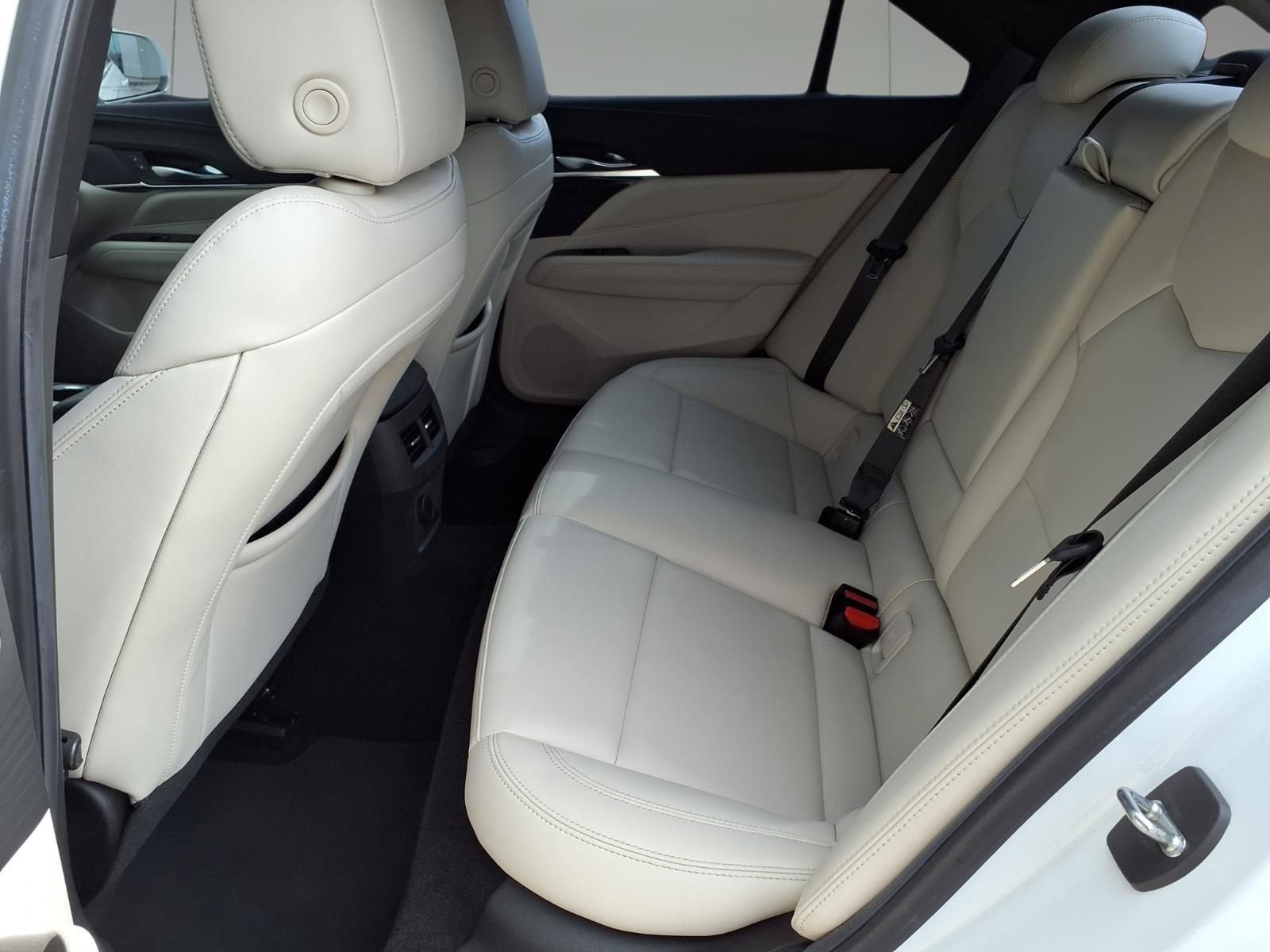 2022 Cadillac CT4 Luxury