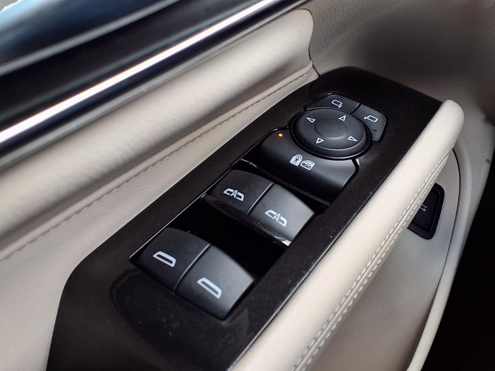 2022 Cadillac CT4 Luxury