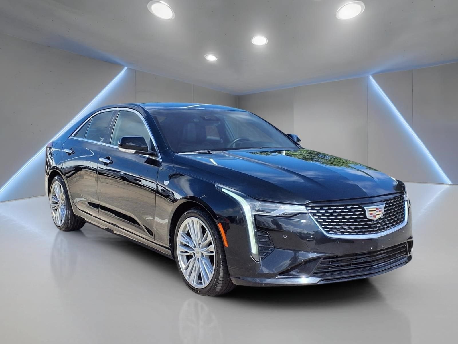 2023 Cadillac CT4 Premium Luxury