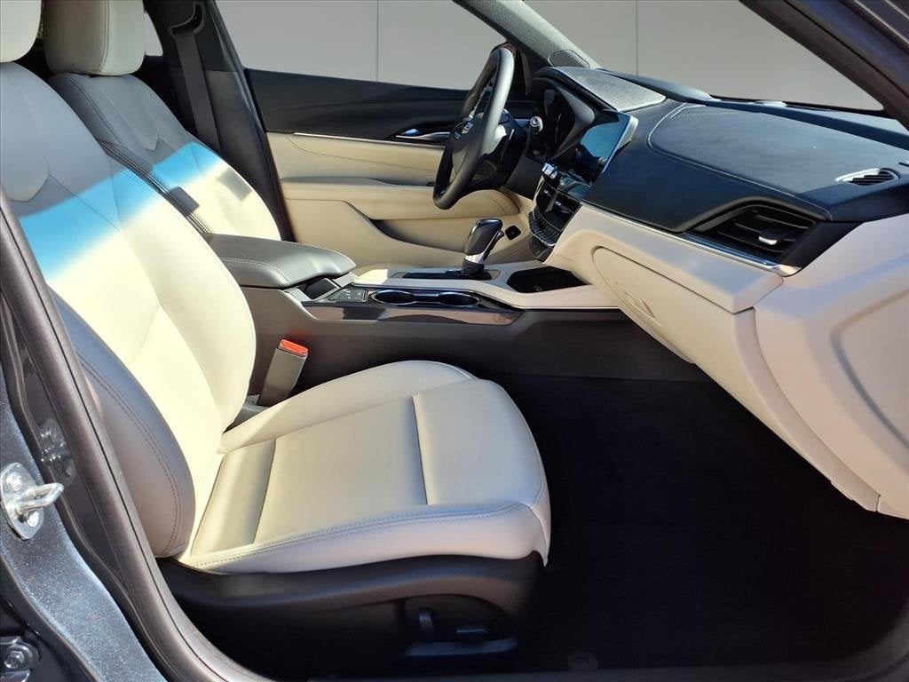 2021 Cadillac CT4 Luxury