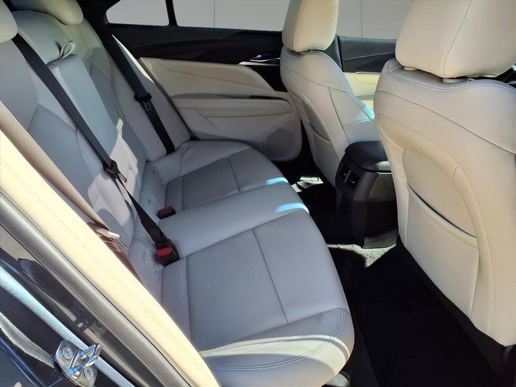 2021 Cadillac CT4 Luxury