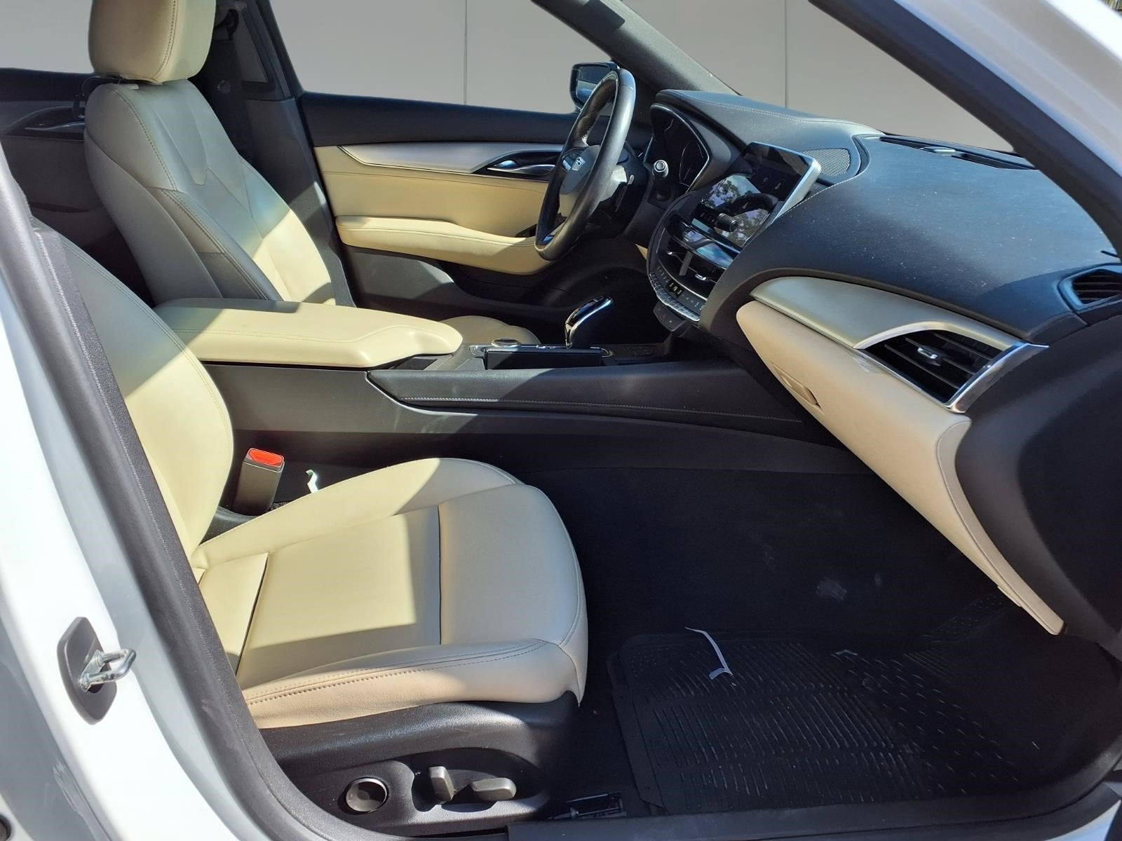 2023 Cadillac CT5 Luxury