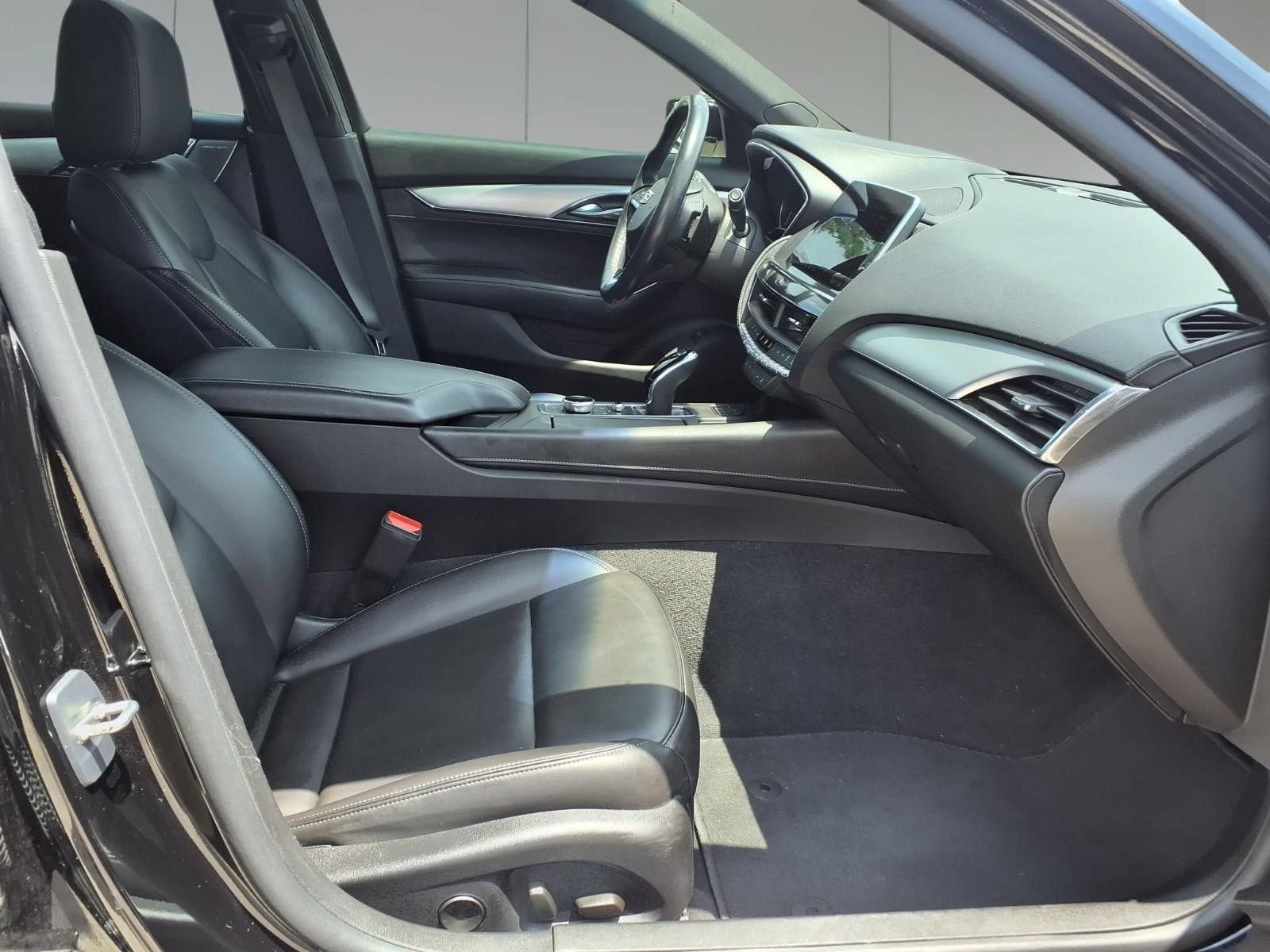 2023 Cadillac CT5 Luxury