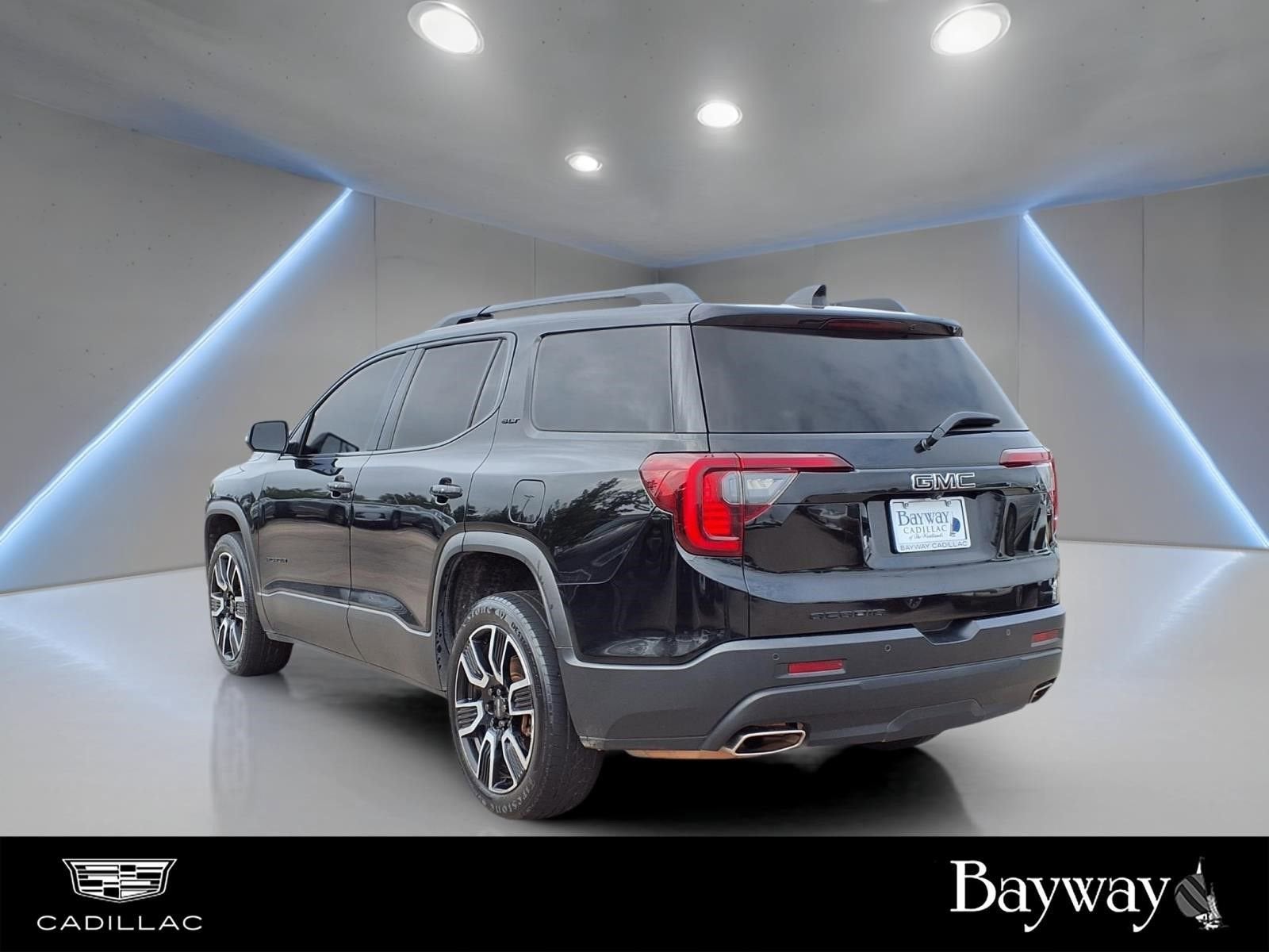 2021 GMC Acadia SLT