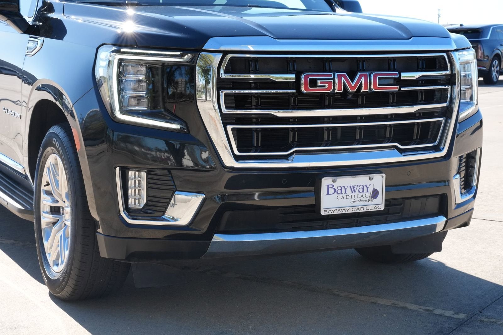 2023 GMC Yukon XL SLT