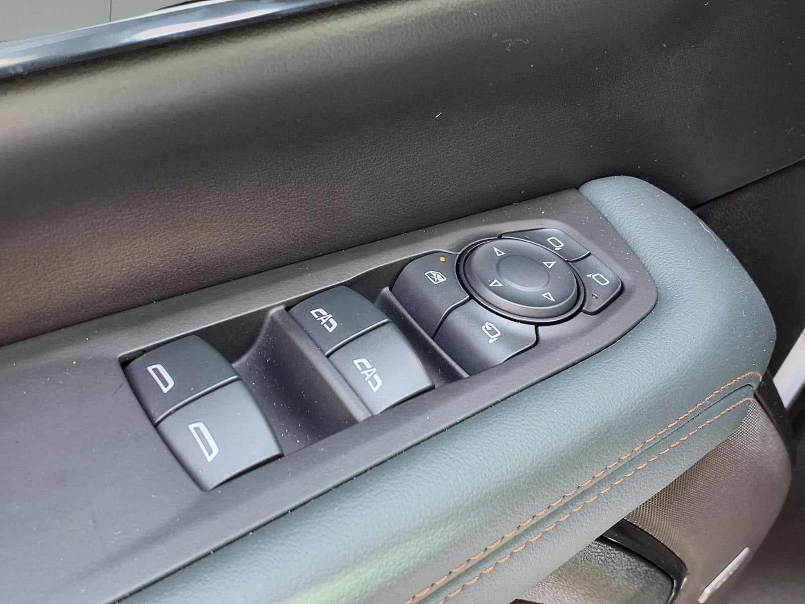 2025 GMC Yukon AT4