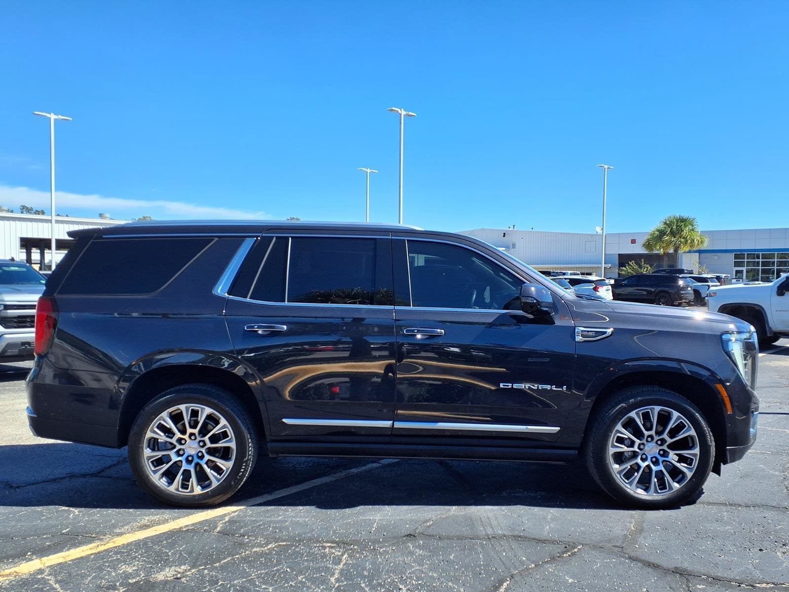2025 GMC Yukon Denali