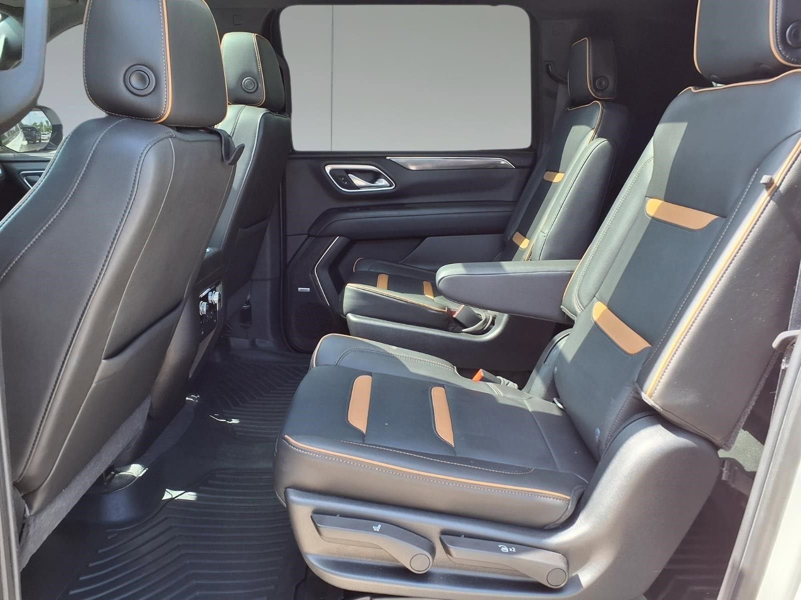 2021 GMC Yukon XL AT4