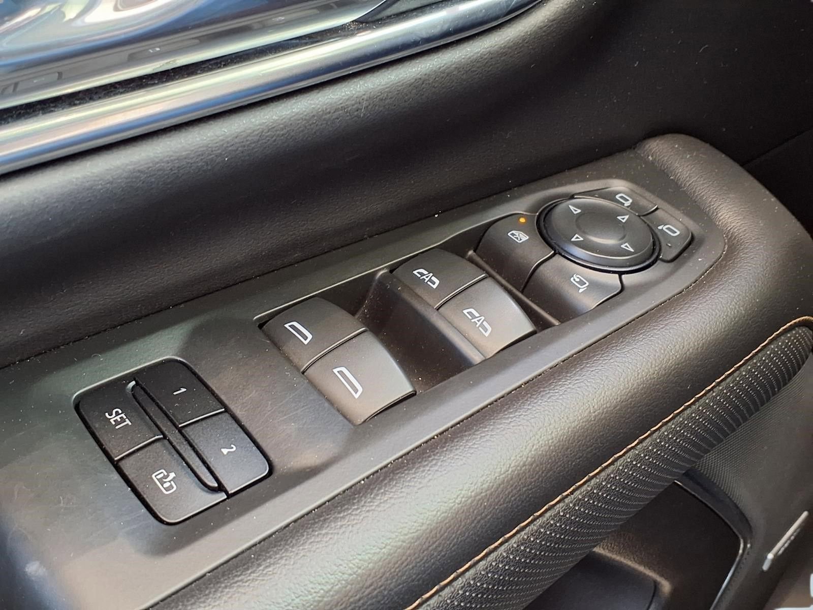 2021 GMC Yukon XL AT4