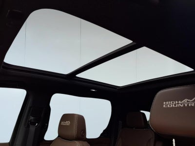 2023 Chevrolet Suburban High Country