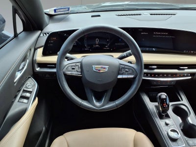 2024 Cadillac XT4 Luxury