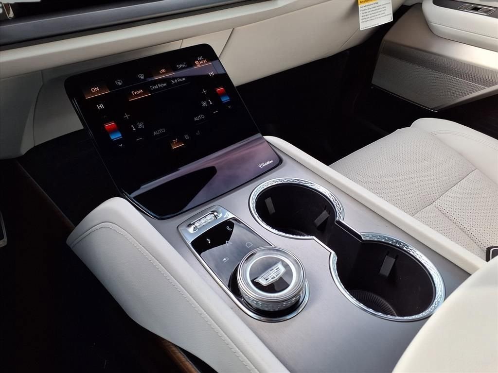 2026 Cadillac VISTIQ Luxury