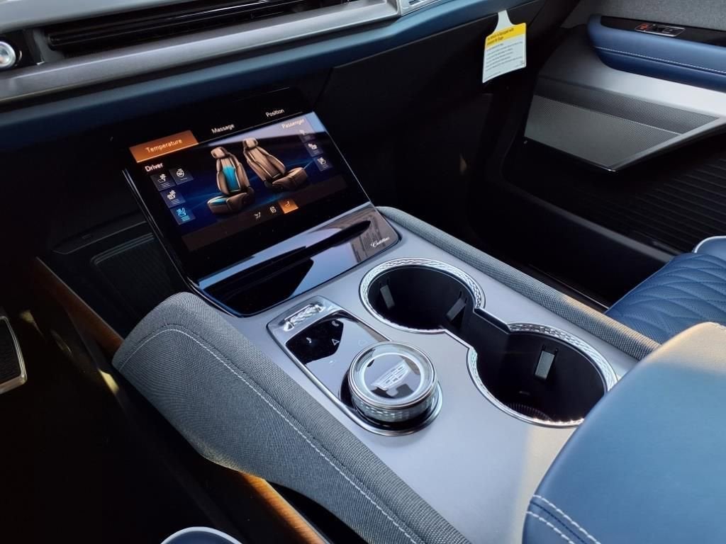 2026 Cadillac VISTIQ Premium Luxury