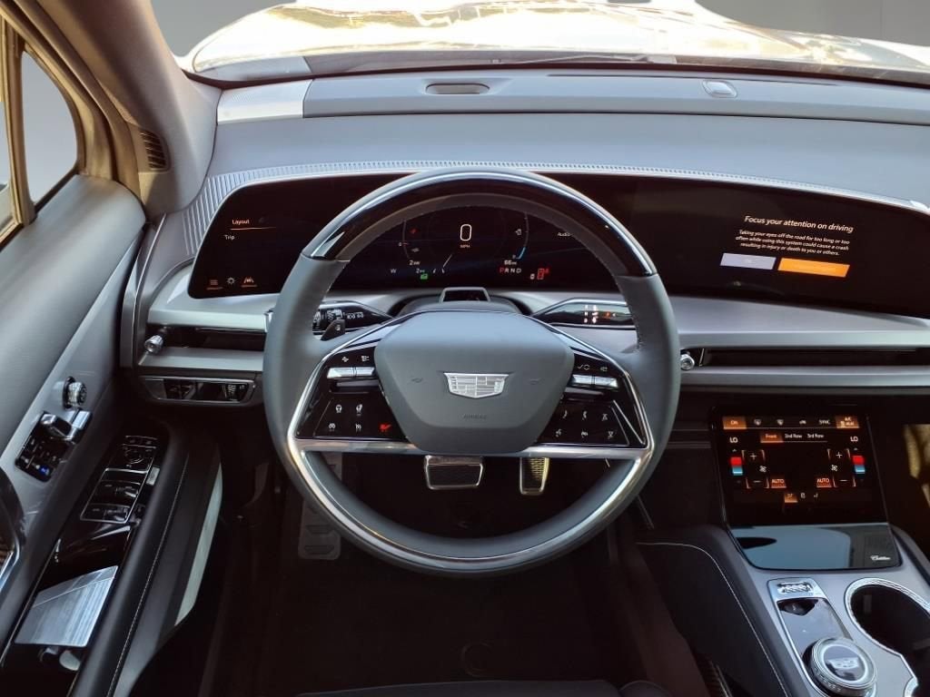 2026 Cadillac VISTIQ Sport