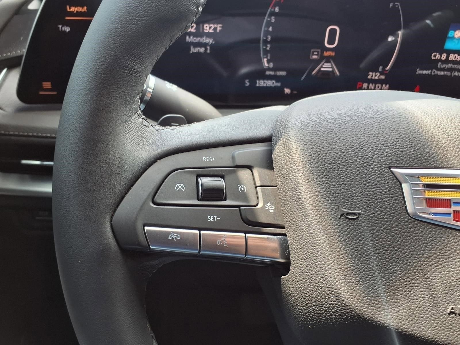 2025 Cadillac XT4 Premium Luxury