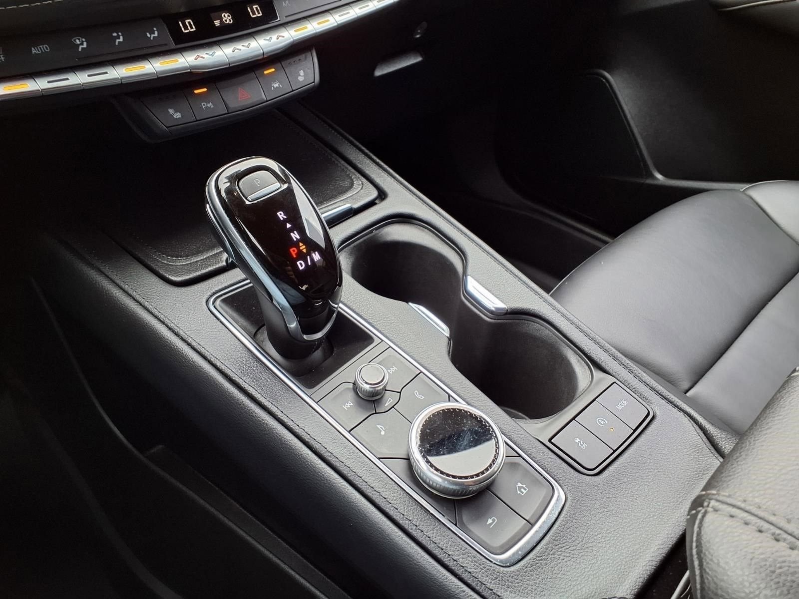 2021 Cadillac XT4 Premium Luxury