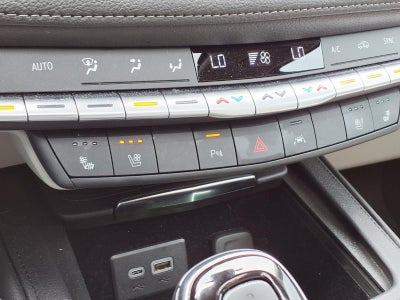 2023 Cadillac XT4 Premium Luxury