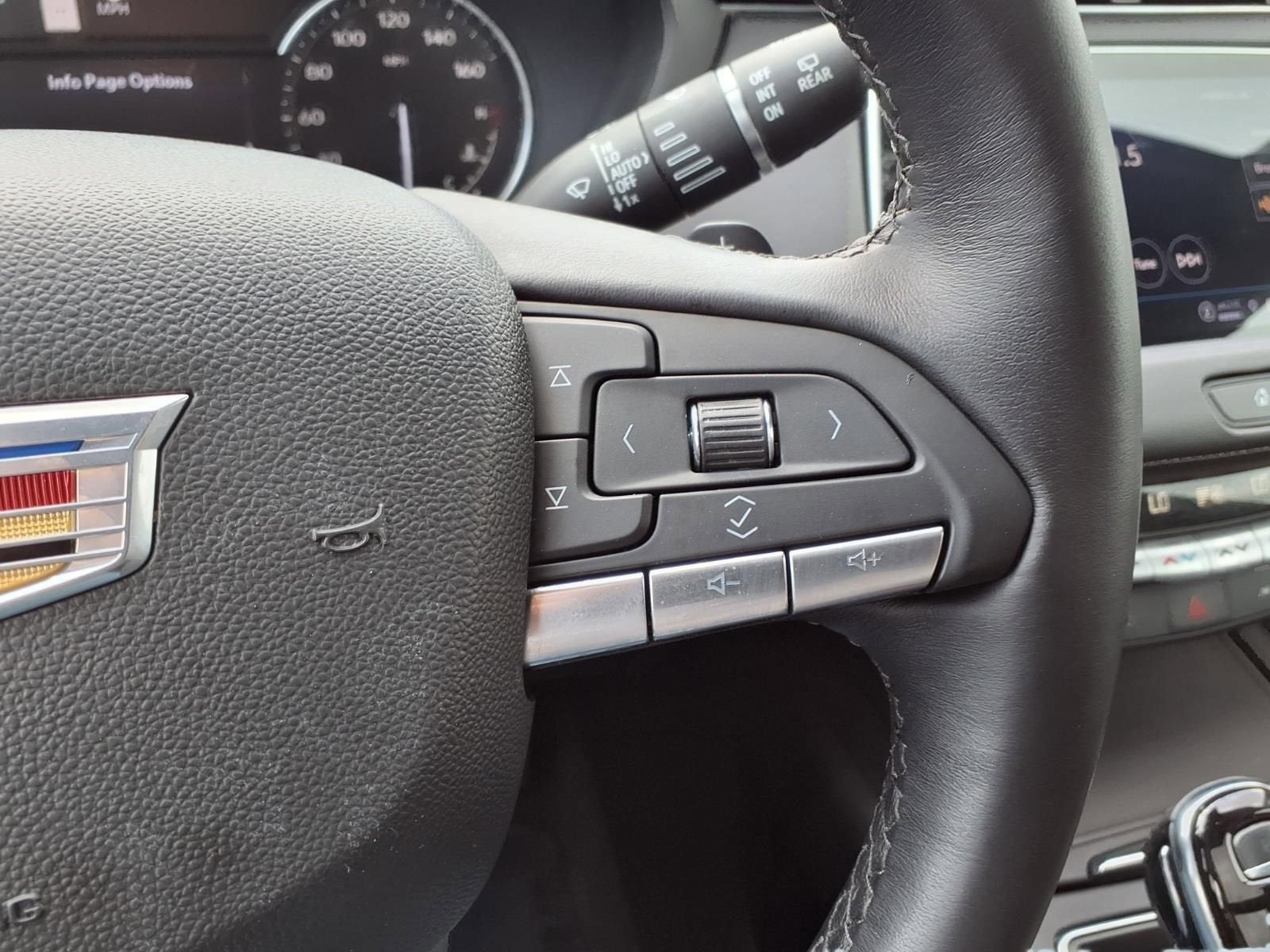 2023 Cadillac XT4 Premium Luxury