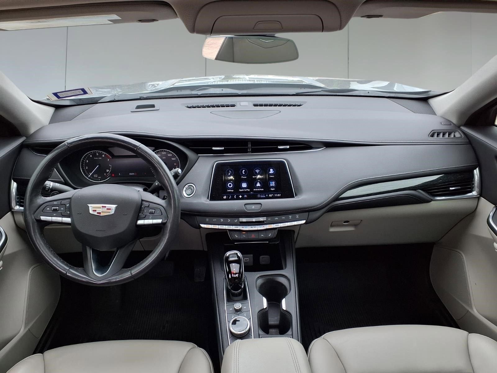 2023 Cadillac XT4 Premium Luxury