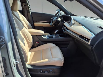 2025 Cadillac XT4 Premium Luxury