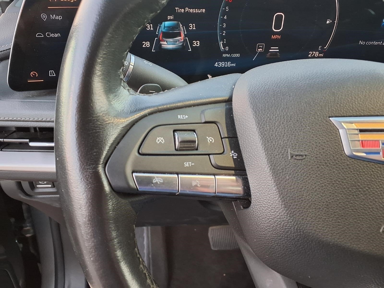 2025 Cadillac XT4 Premium Luxury