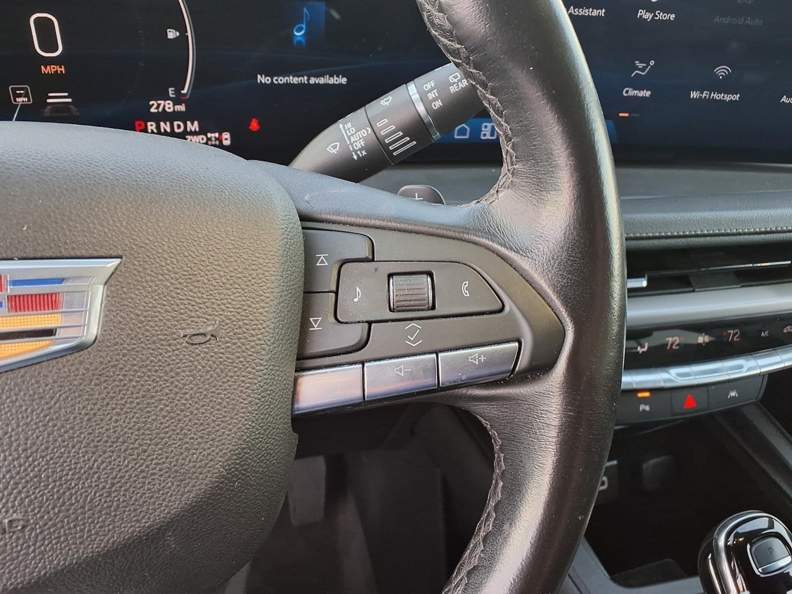 2025 Cadillac XT4 Premium Luxury