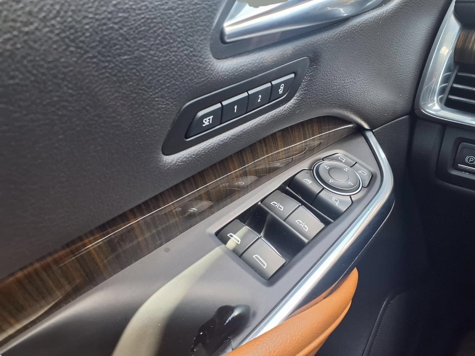2020 Cadillac XT4 AWD Premium Luxury