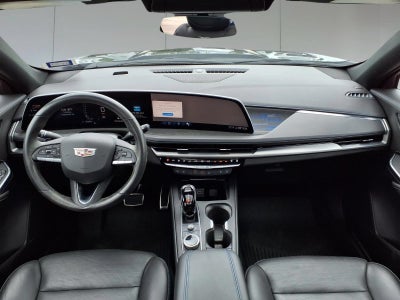 2024 Cadillac XT4 Sport
