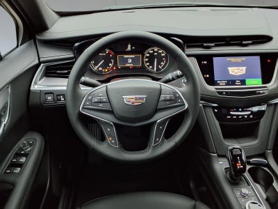 2026 Cadillac XT5 Luxury