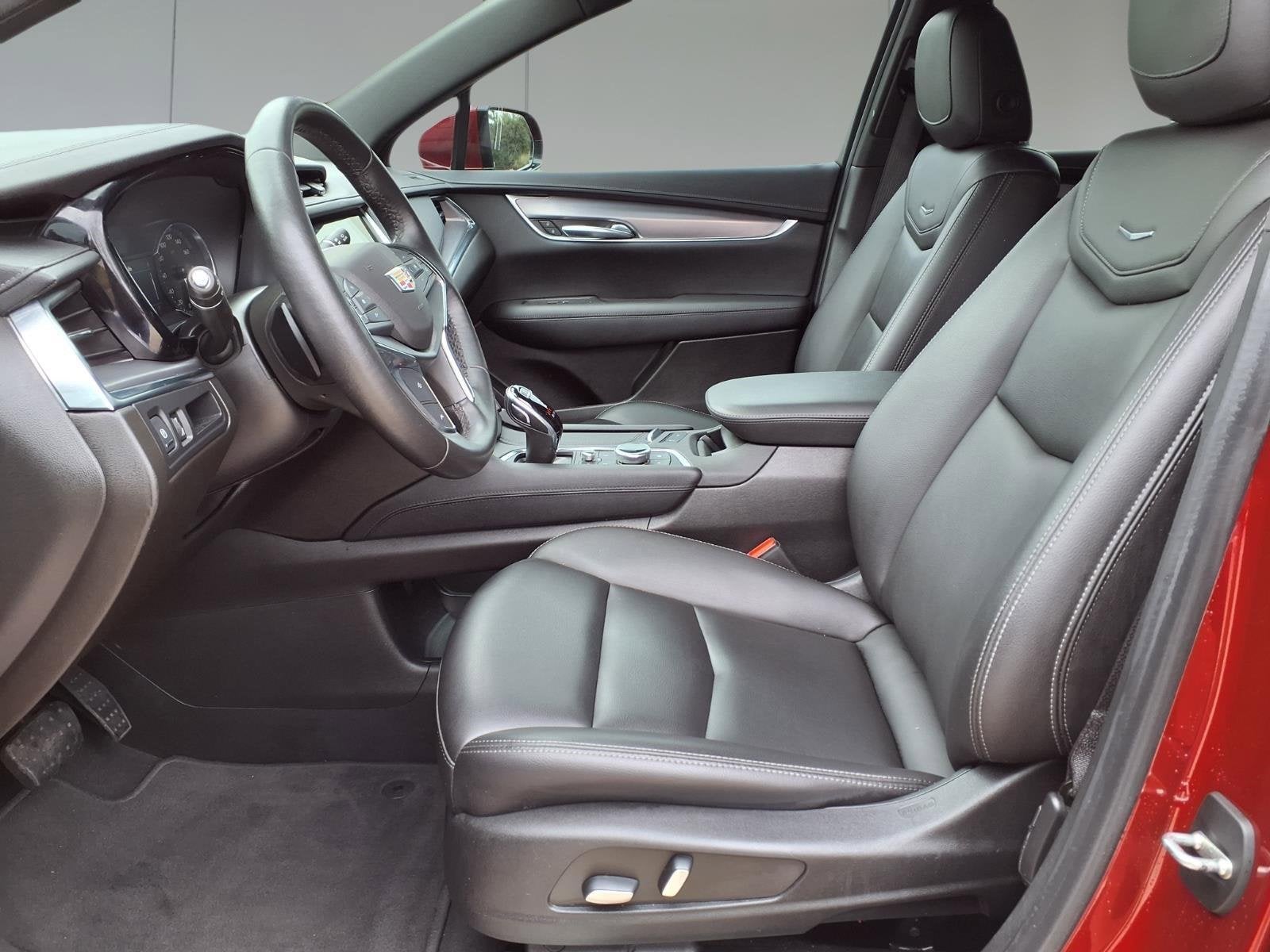 2022 Cadillac XT5 Luxury