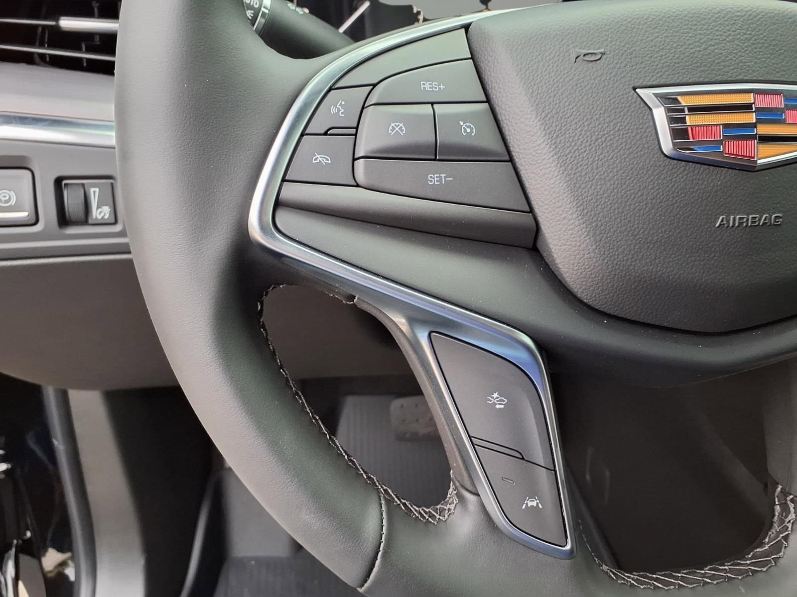 2026 Cadillac XT5 Luxury