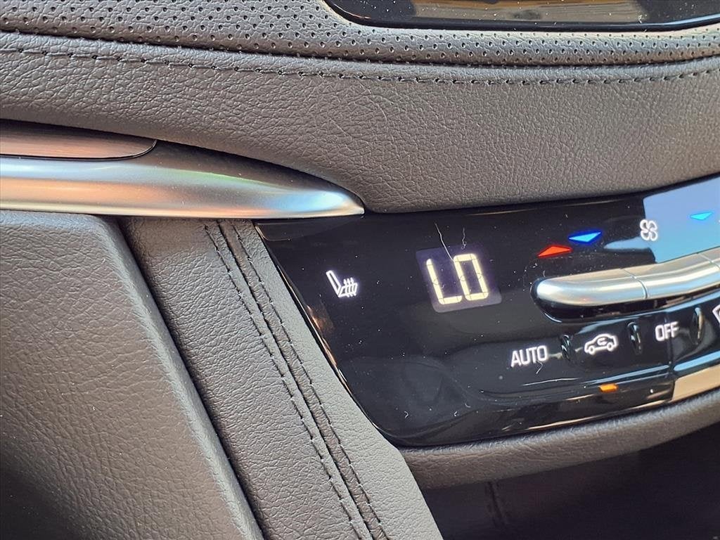 2025 Cadillac XT5 Luxury