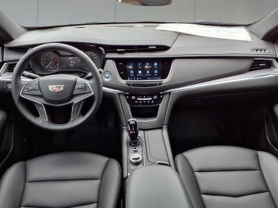 2026 Cadillac XT5 Luxury