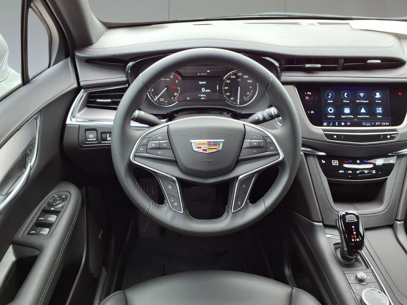 2026 Cadillac XT5 Luxury