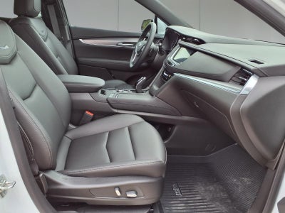 2026 Cadillac XT5 Luxury