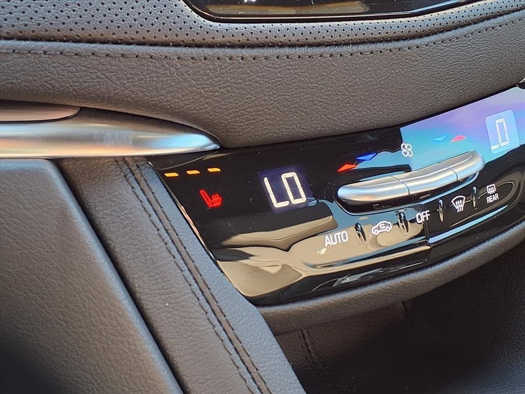 2026 Cadillac XT5 Luxury