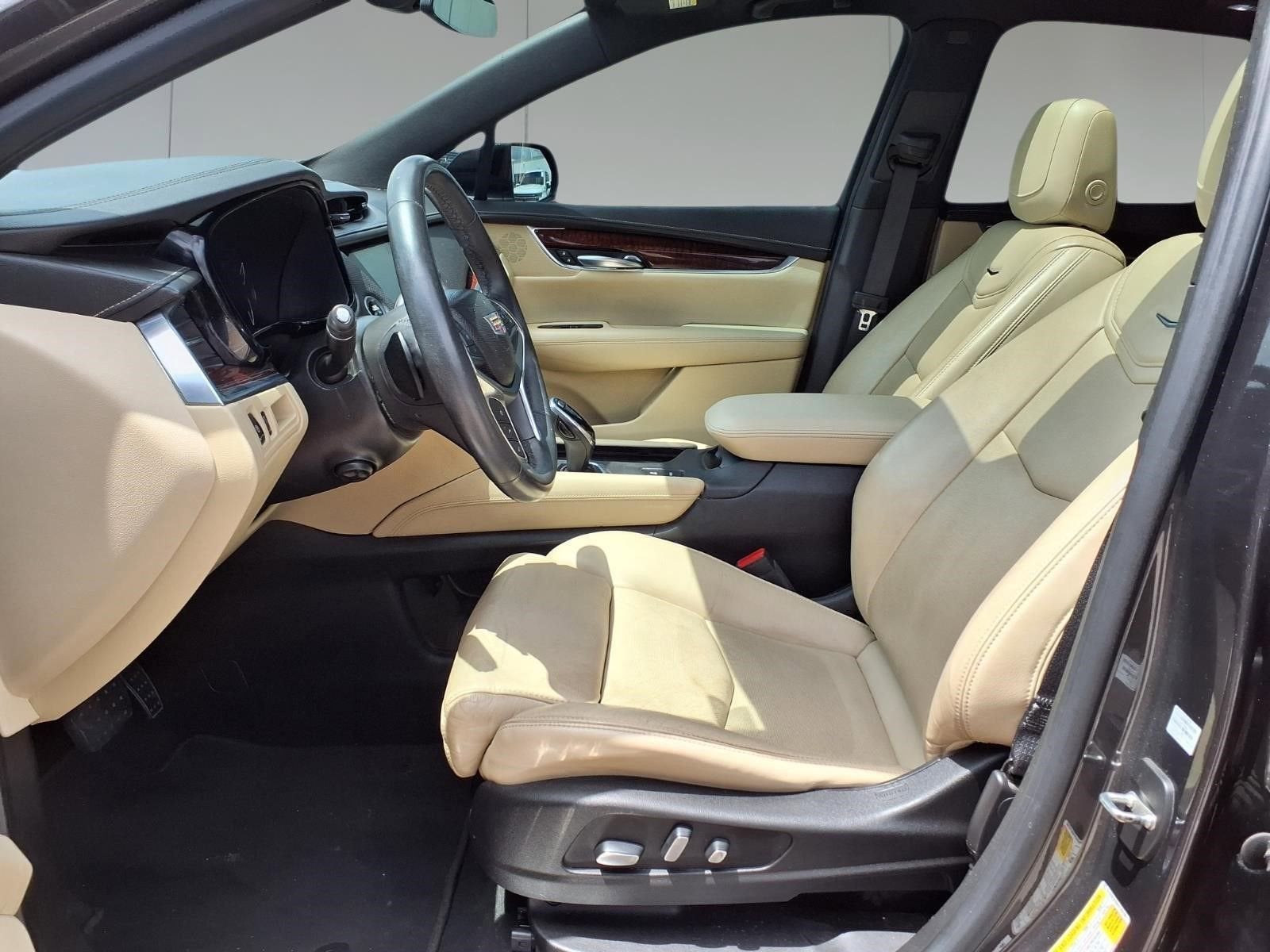 2017 Cadillac XT5 Premium Luxury FWD