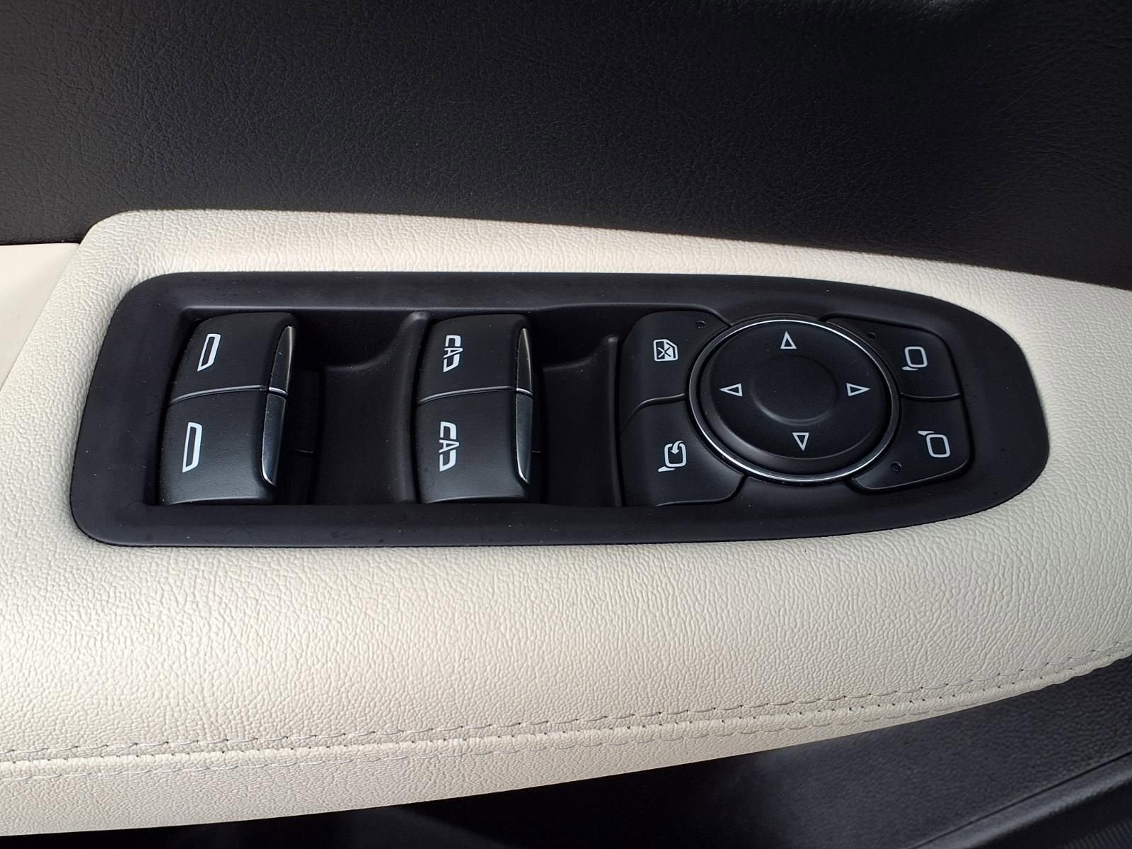 2021 Cadillac XT5 AWD Sport