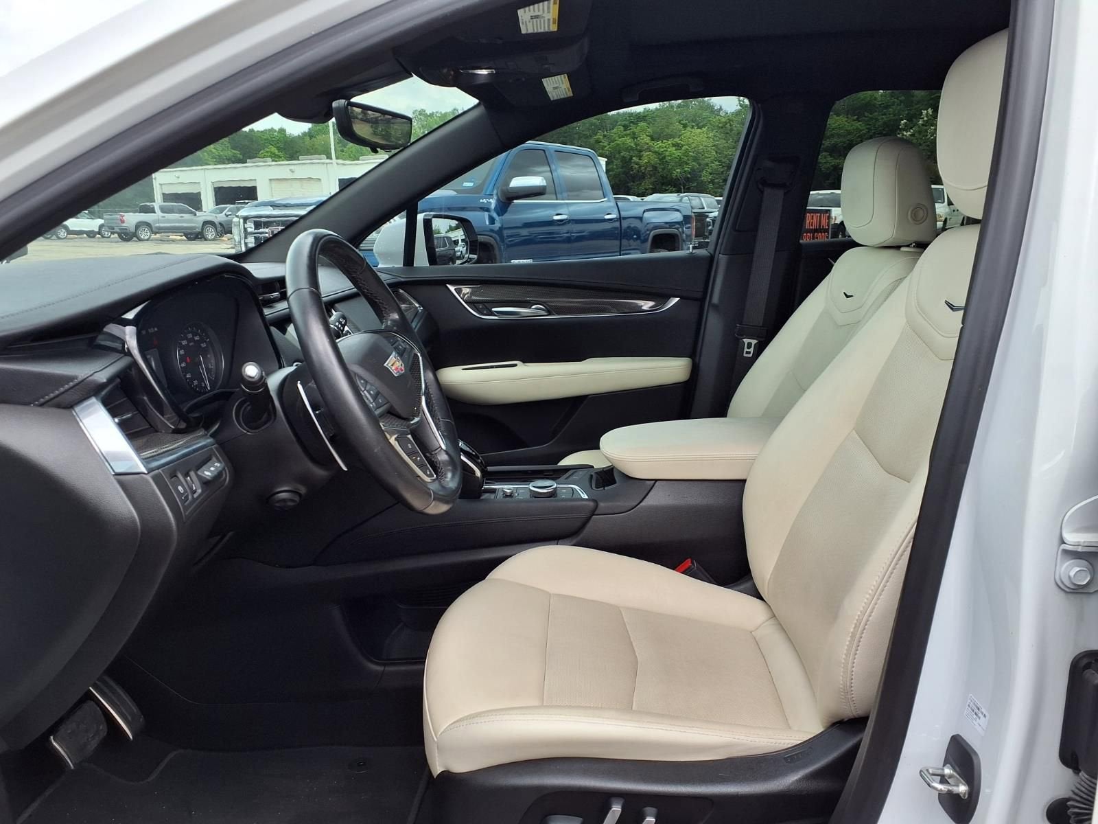 2021 Cadillac XT5 AWD Sport