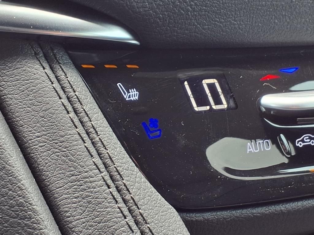 2025 Cadillac XT5 Sport