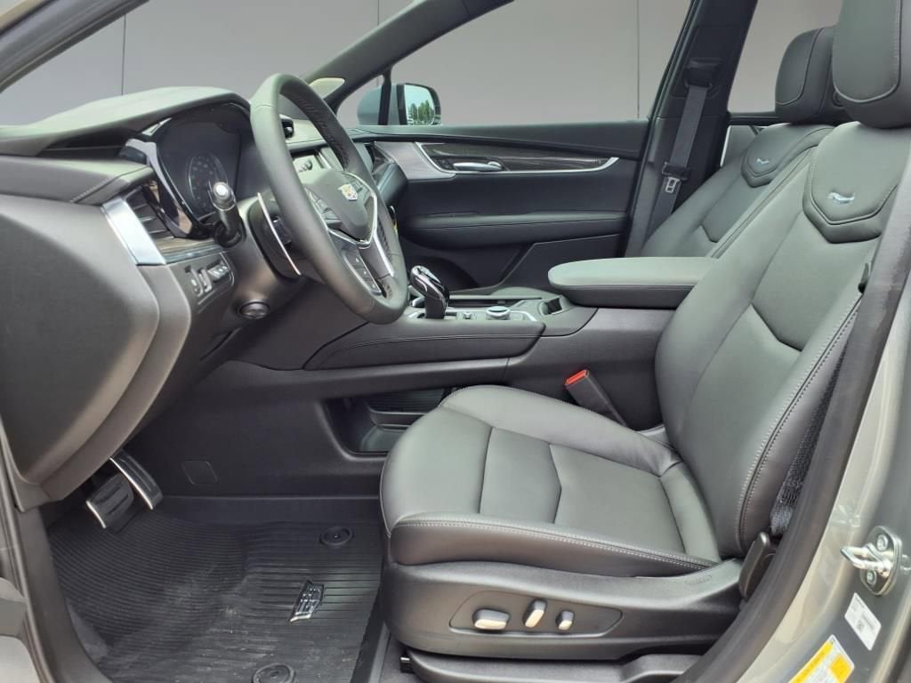 2025 Cadillac XT5 Sport