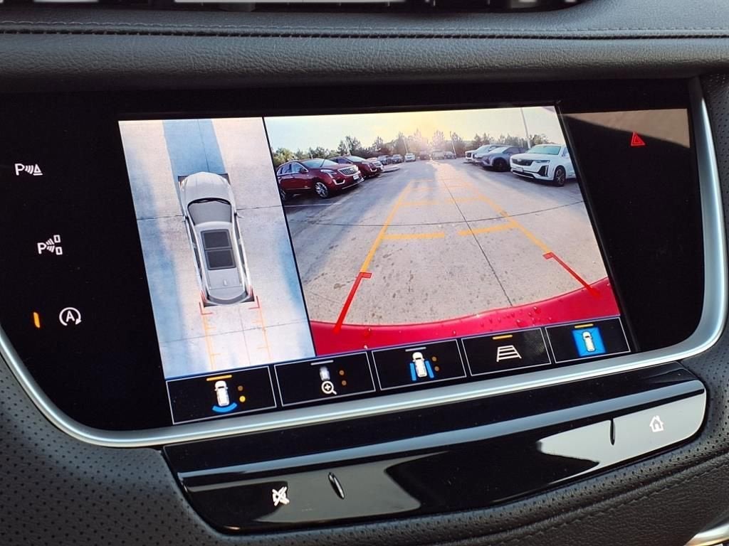 2025 Cadillac XT5 Sport