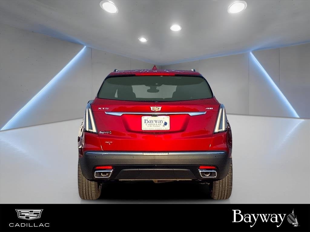 2025 Cadillac XT5 Sport